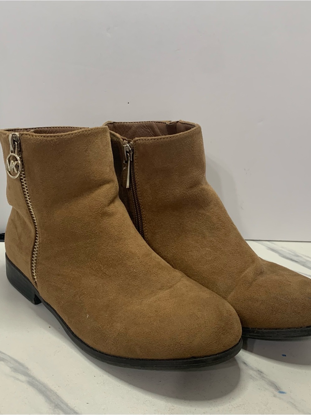 Girls Michael Kors Cognac Suede Ankle Booties with MK Charm size 4